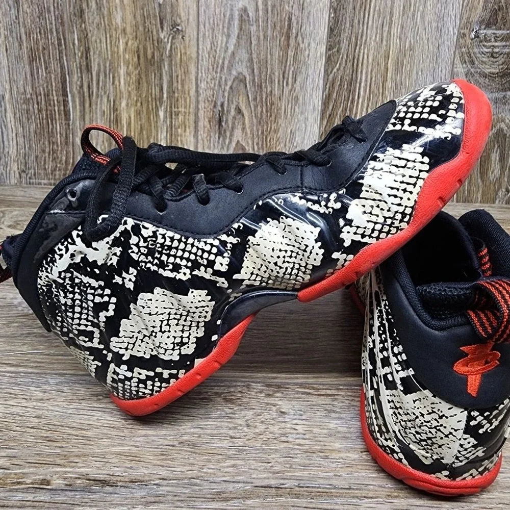 Nike‎ Air Foamposite One Albino Snakeskin Kids 5Y